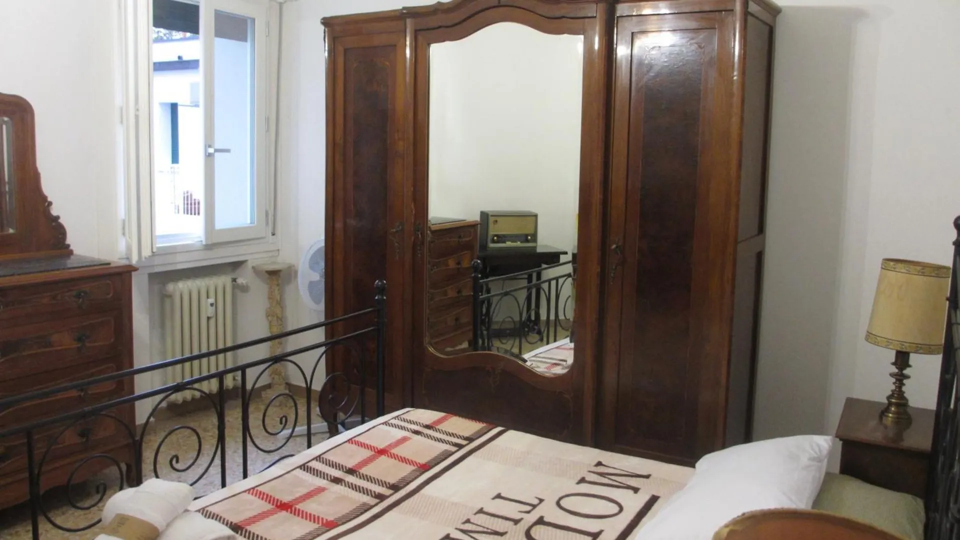 B&B Mariarosa - Módena Italia